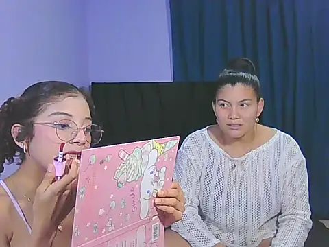 Helena-Paola online show from 02-10-26, 05:44