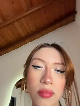 Snapshot of Alison_Ivanova chatting on 02-05-26, 05:12 Alison Ivanova online show from 02-05-26, 05:12