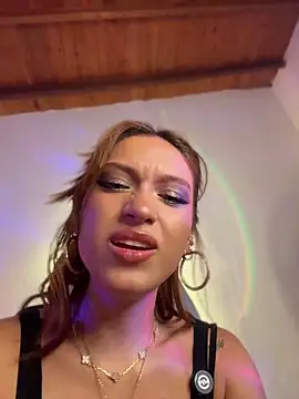 Snapshot of Alison_Ivanova chatting on 04-16-26, 07:09 Alison Ivanova online show from 04-16-26, 07:09