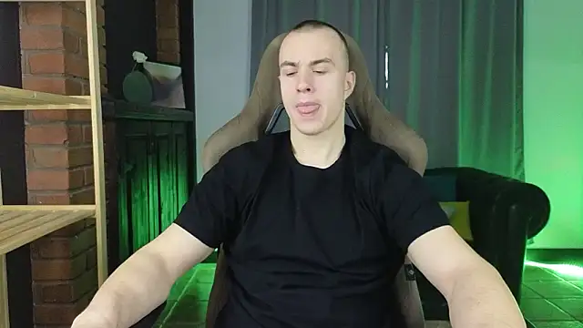 Snapshot of Kris_Braun chatting on 02-24-26, 03:04 Kris Braun online show from 02-24-26, 03:04