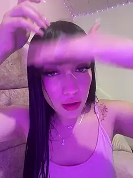 Snapshot of Melody_rousse__ chatting on 06-19-26, 10:02 Melody rousse online show from 06-19-26, 10:02