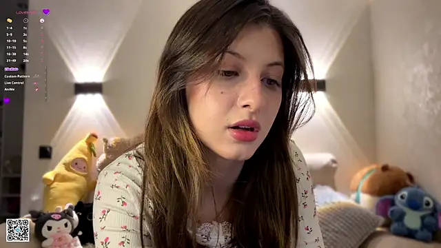 LouiseChavez online show from 04-22-26, 02:07