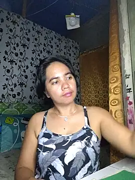 LoveSammantha24xxx online show from 05-18-26, 04:07