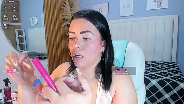 Snapshot of helen_jonesx chatting on 03-10-26, 06:57 helen jonesx online show from 03-10-26, 06:57