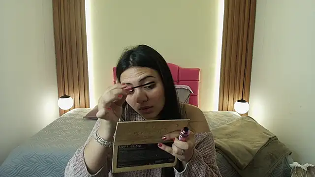 IvonneRoss  online show from 05-15-26, 12:01