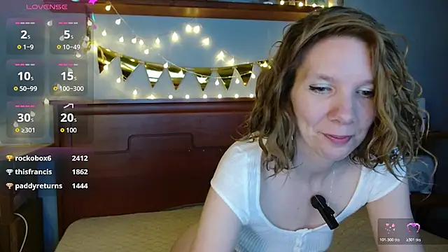 Daisy Lovely online show from 03-11-26, 04:18