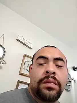 Snapshot of daringprince chatting on 02-20-26, 04:51 daringprince online show from 02-20-26, 04:51