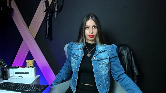 GoddesLeila online show from 05-21-26, 04:25
