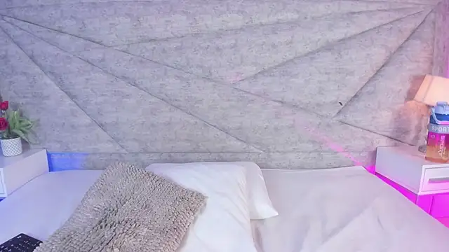 RousSweet- online show from 04-20-26, 09:49