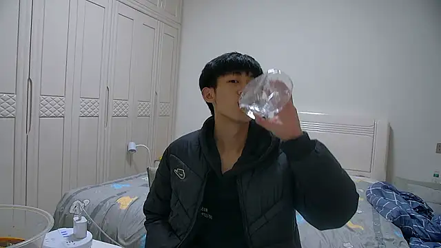 paofu-001 online show from 02-12-26, 10:21