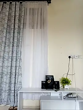 Snapshot of Silk_Hennessy chatting on 03-09-26, 09:24 Silk Hennessy online show from 03-09-26, 09:24