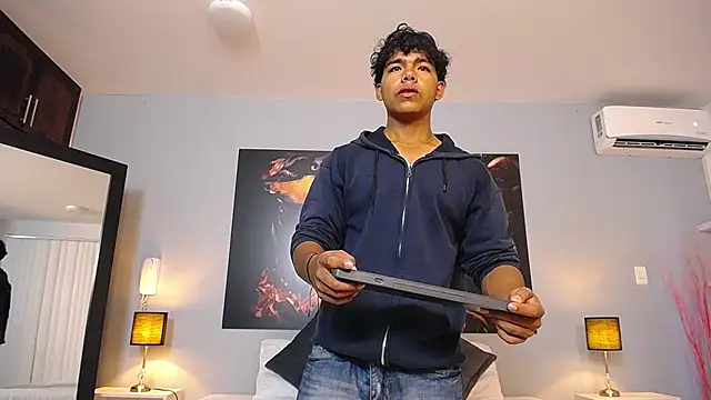 Snapshot of DanielHaloran chatting on 02-04-26, 01:17 DanielHaloran online show from 02-04-26, 01:17