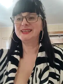 AliceSwan57 online show from 04-14-26, 11:38