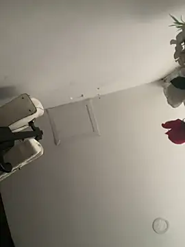 JuliaaVega online show from 04-11-26, 11:14