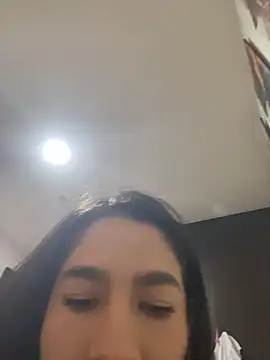 JuliaaVega online show from 04-27-26, 12:36