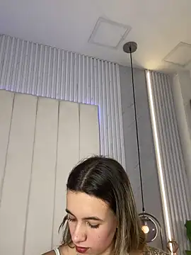 JuliaColemann online show from 04-18-26, 11:58