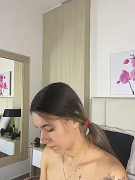 JuliaColemann online show from 07-02-26, 12:00