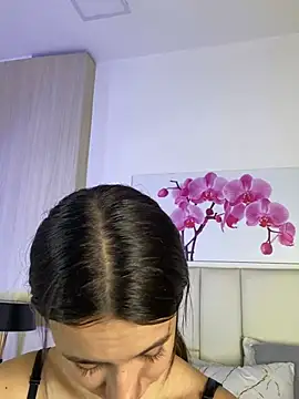 JuliaColemann online show from 07-21-26, 11:45