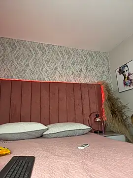 chiarabonds online show from 04-01-26, 05:21