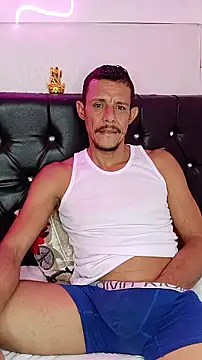 juanmaur22 online show from 03-03-26, 01:39