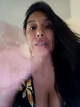 LizaLorini online show from 04-25-26, 05:43