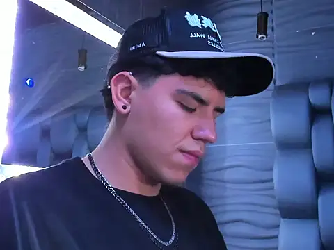 Tobias Vega online show from 03-11-26, 11:11