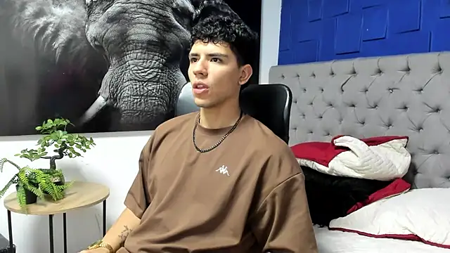 Tobias Vega online show from 04-21-26, 03:24