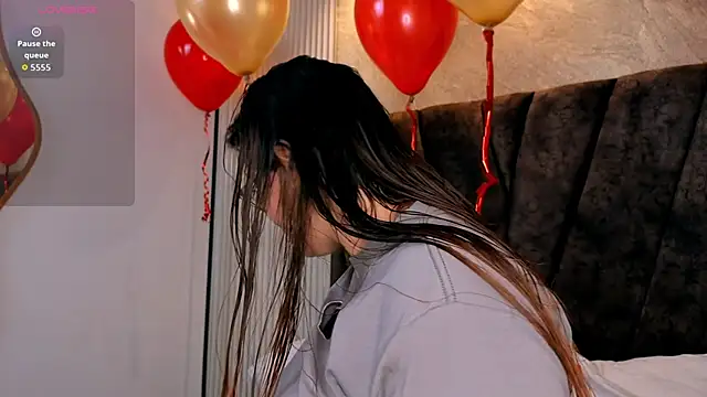 zoe hugeboobs online show from 02-14-26, 12:13