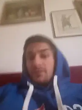 Snapshot of Madalin1bi1 chatting on 02-14-26, 01:52 Madalin1bi1 online show from 02-14-26, 01:52