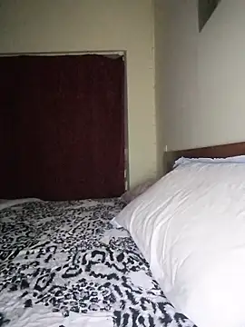 Snapshot of Madalin1bi1 chatting on 02-18-26, 08:49 Madalin1bi1 online show from 02-18-26, 08:49