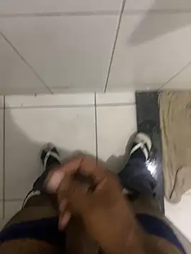 Snapshot of hudson19cm chatting on 02-28-26, 08:21 hudson19cm online show from 02-28-26, 08:21