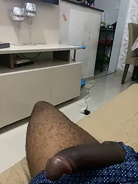 Snapshot of hudson19cm chatting on 03-01-26, 11:51 hudson19cm online show from 03-01-26, 11:51