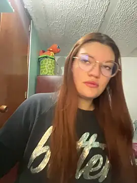 Snapshot of Vixroy7 chatting on 07-25-26, 01:36 Vixroy7 online show from 07-25-26, 01:36