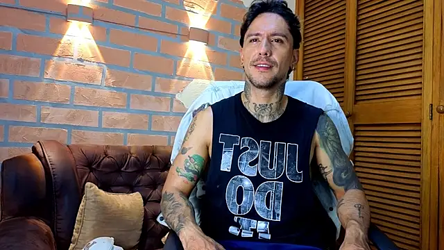 mister eithan online show from 02-25-26, 02:21