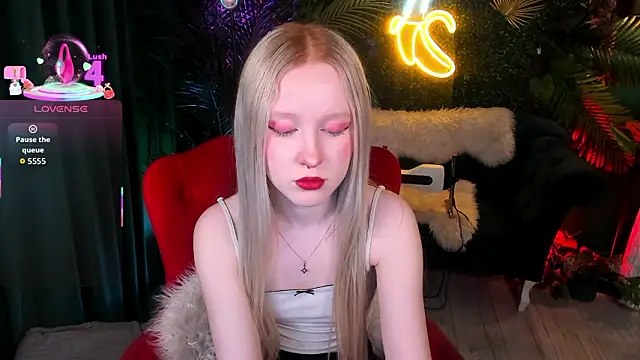 Sia Hart online show from 02-26-26, 06:07