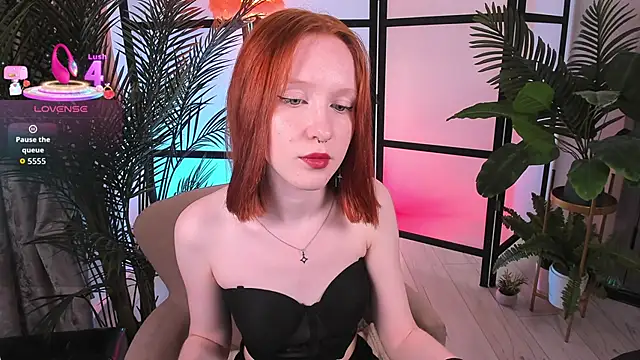 Snapshot of Sia_Hart chatting on 06-21-26, 06:54 Sia Hart online show from 06-21-26, 06:54