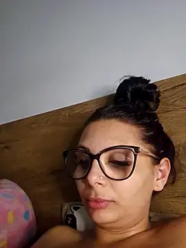 HiddendesireXO01 online show from 02-12-26, 10:27