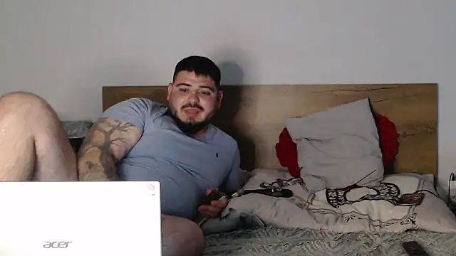 HiddendesireXO01 online show from 03-06-26, 08:16