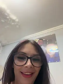 HiddendesireXO01 online show from 06-27-26, 07:41