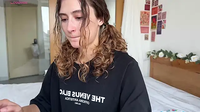 cutiemari online show from 05-03-26, 04:51