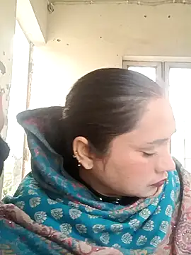 Cute-karisma1234 online show from 02-01-26, 01:48