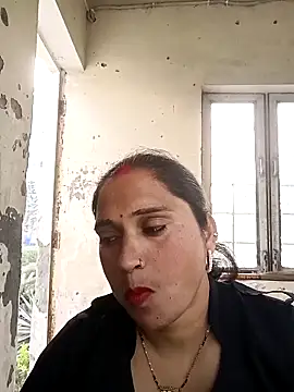 Cute-karisma1234 online show from 03-12-26, 01:56