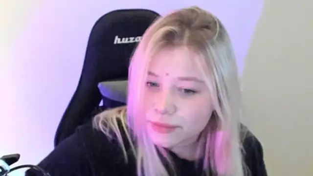 Lulu Di online show from 02-20-26, 06:26