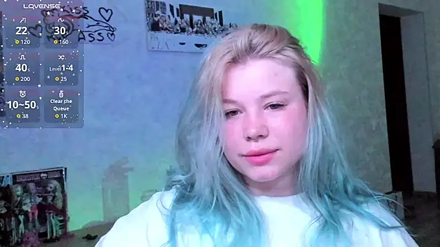 Lulu Di online show from 06-25-26, 08:13