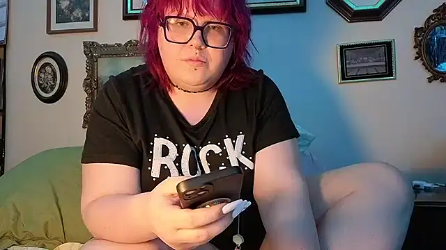 ProfaneHekate online show from 05-04-26, 09:44