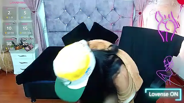 Esmeralda-18 online show from 03-08-26, 12:09