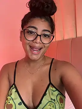 Carlymonroee  online show from 02-10-26, 03:10