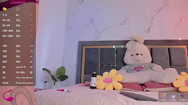 Doll Luna  online show from 02-11-26, 03:11