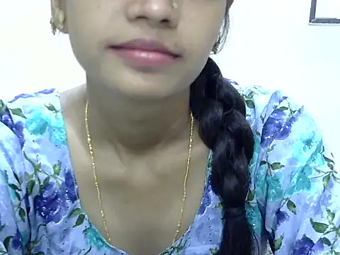 Snapshot of Kulsum_S chatting on 05-05-26, 11:51 Kulsum S online show from 05-05-26, 11:51