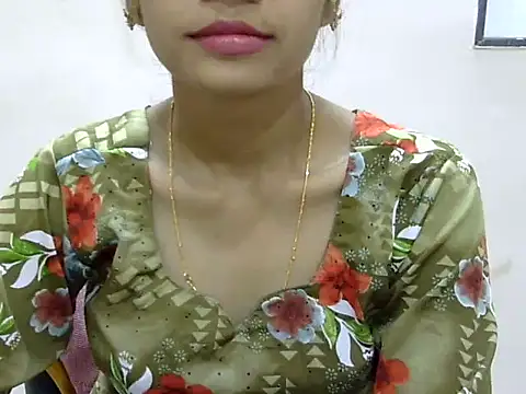 Snapshot of Kulsum_S chatting on 05-07-26, 01:27 Kulsum S online show from 05-07-26, 01:27